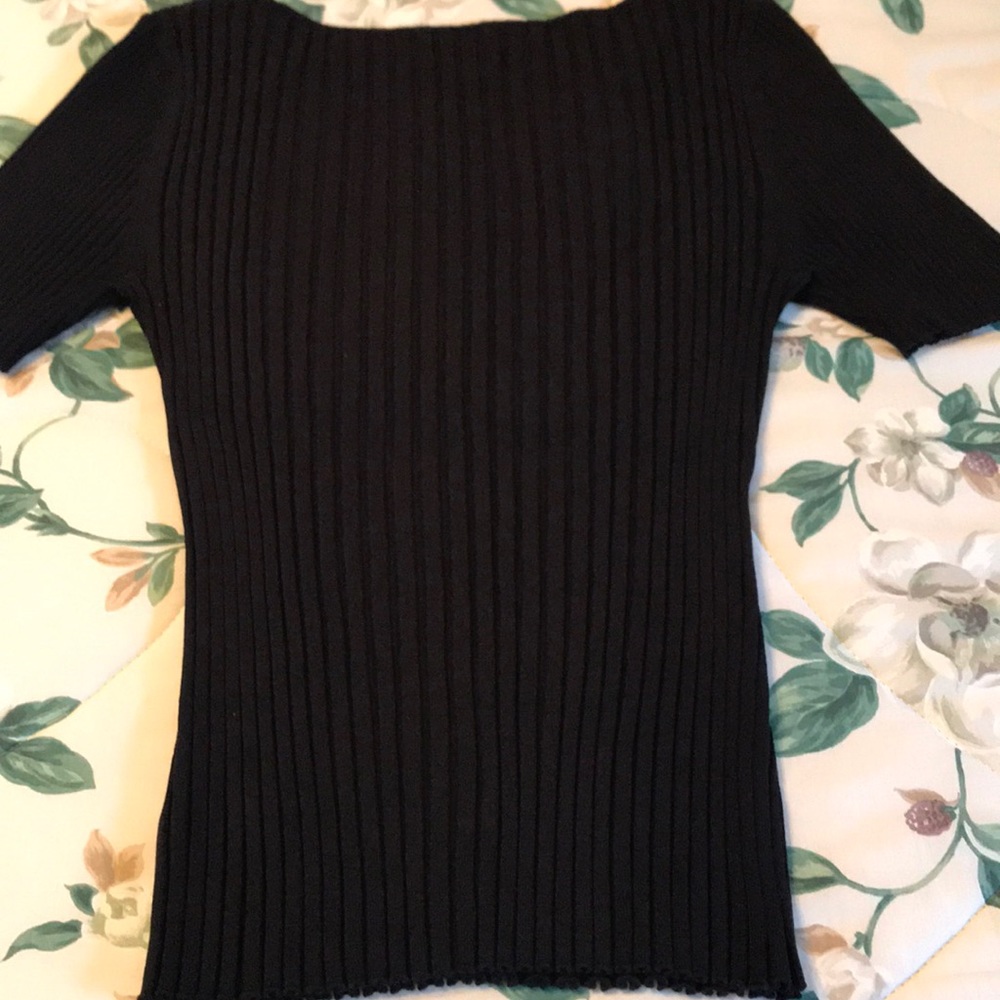 Sweater - Picture 4 of 4
